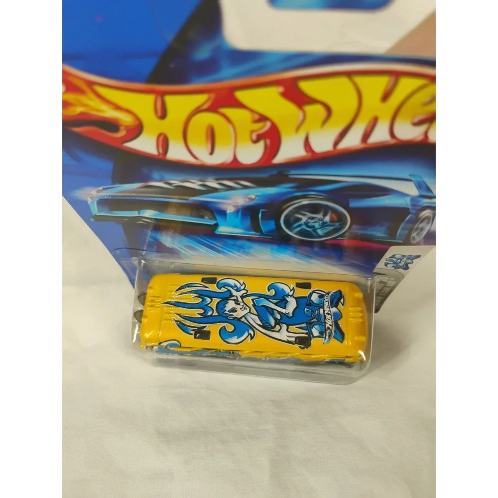 Hot Wheels‎ Tag Rides Surfin' S'Cool Bus 5 Spoke Wheels Vintage 2003 Graphiti